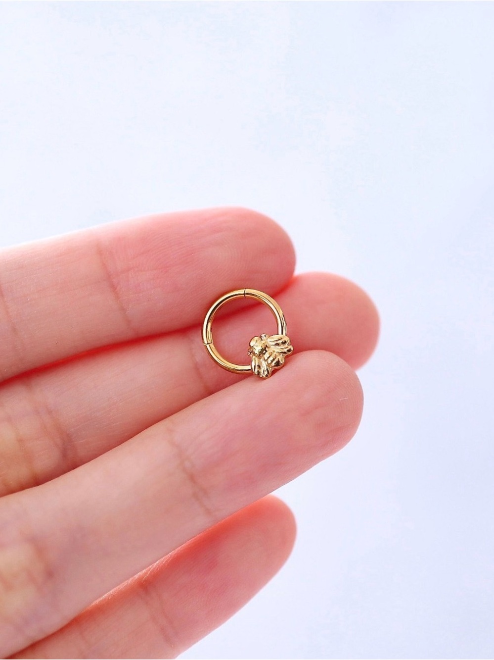 NWOT Gold Bee Septum Clicker - Women's Jewelry